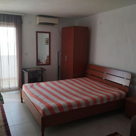 Apartment Boksi Ulcinj Buitenkant foto