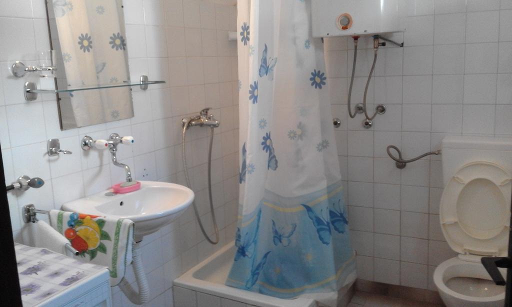 Apartment Boksi Ulcinj Buitenkant foto