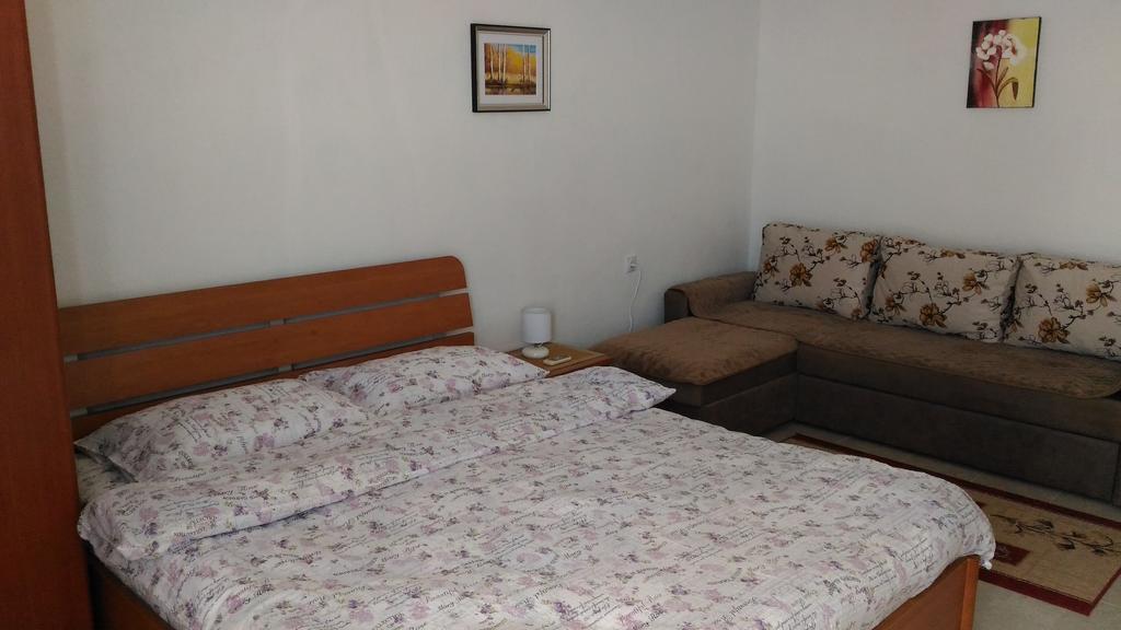 Apartment Boksi Ulcinj Buitenkant foto